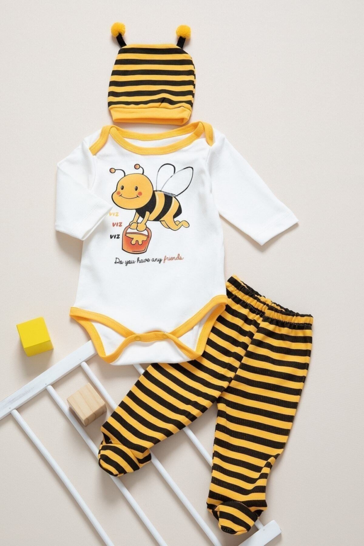 Unisex Bebek Sarı Arılı 3 Lü Zıbın Takımı